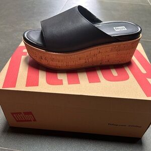 New with tags Fit flop platform size 6
